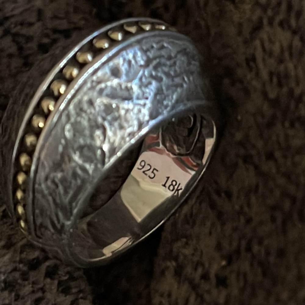 John Hardy Dome Ring! SIZE 7.5 RARE FIND 925 Silver & 18KT gold Dots
